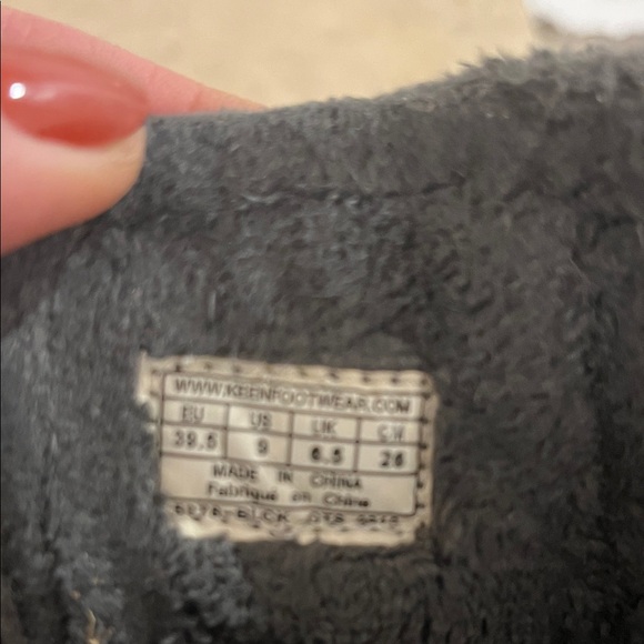 Keen Betty Black Waterproof Insulated Winter snow Boots size 9 - Picture 8 of 9